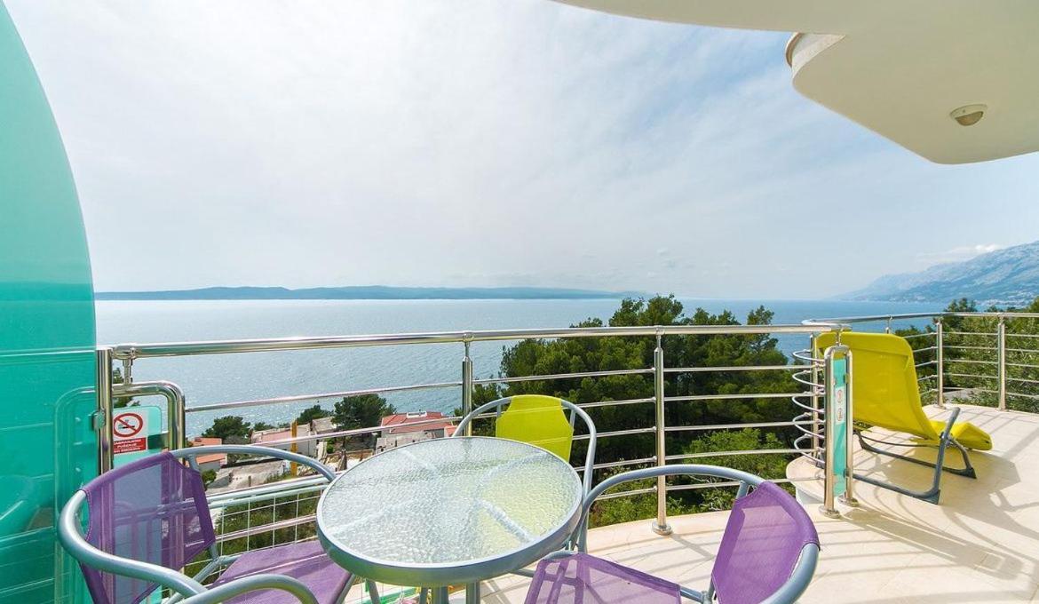 Villa Issea Brela Exterior photo