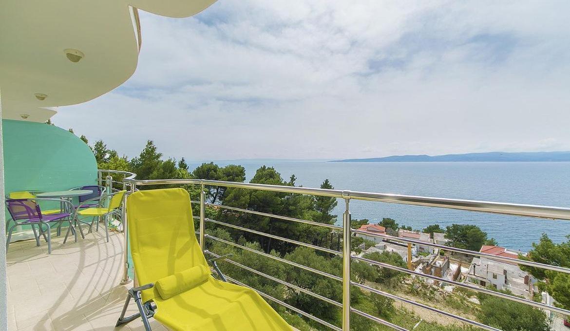 Villa Issea Brela Exterior photo