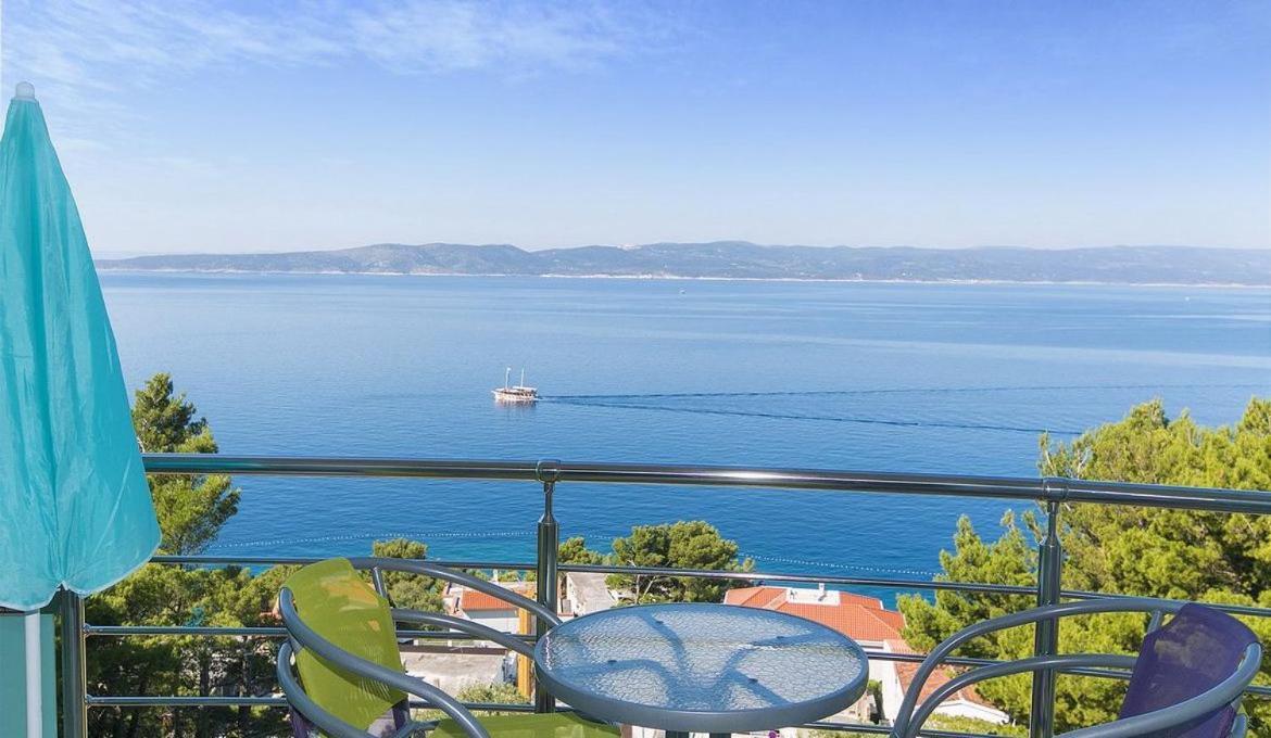 Villa Issea Brela Exterior photo